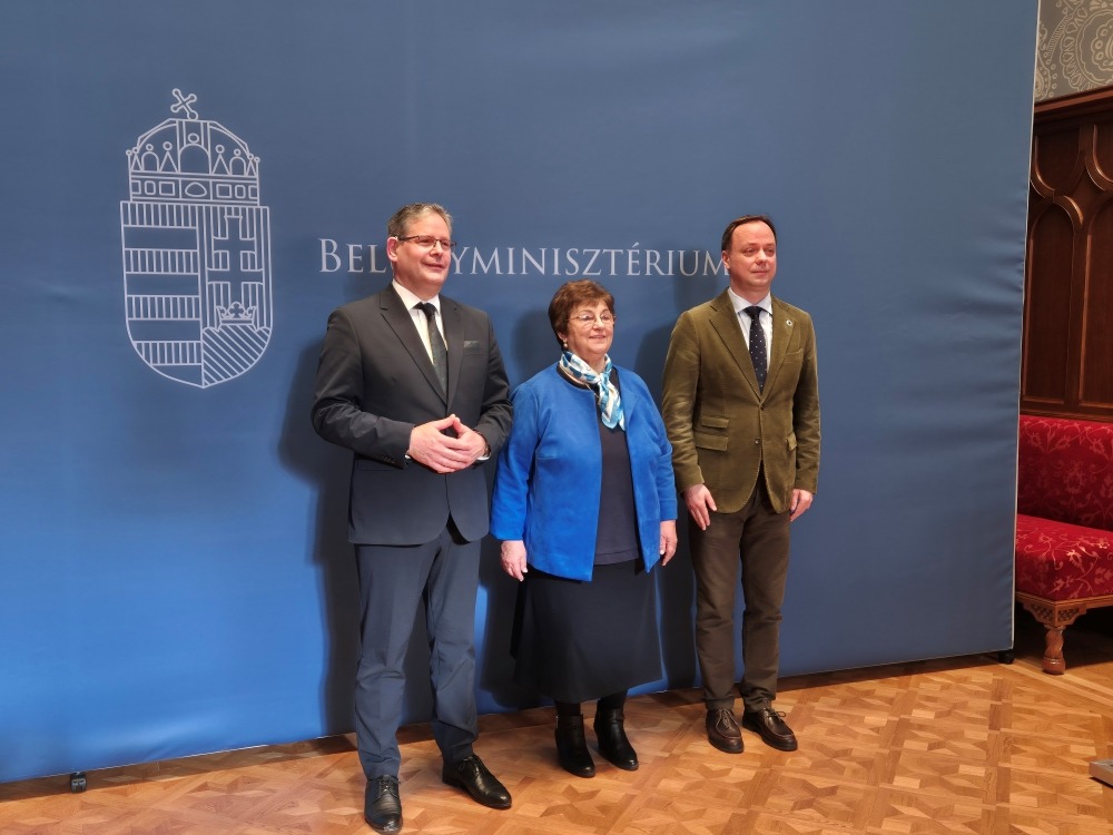 Országos hálózatot építünk a könnyen érthető információkért